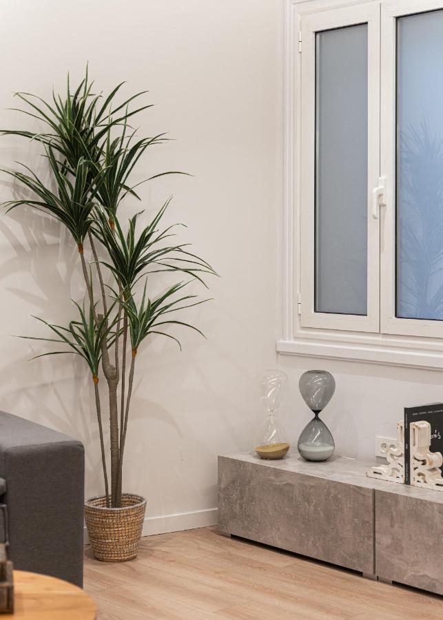 Acropolis Holmes Apartamento *